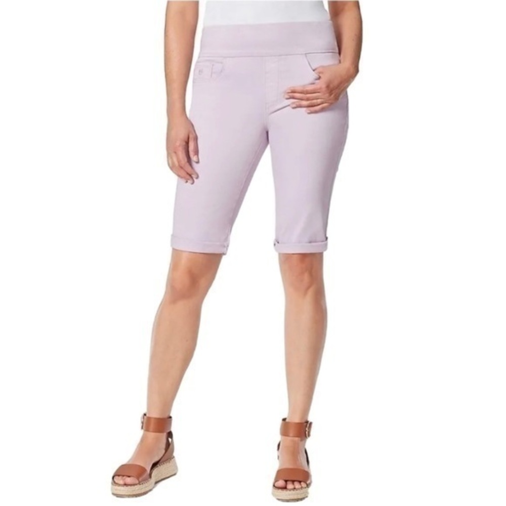Gloria Vanderbilt Bermuda Shorts Stretch New Pull On Waistband Lavender NWT